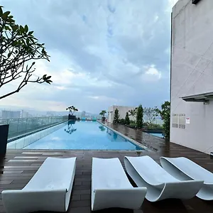 The Reviria Kl Sentral Sky Deck By Washan Kuala Lumpur
